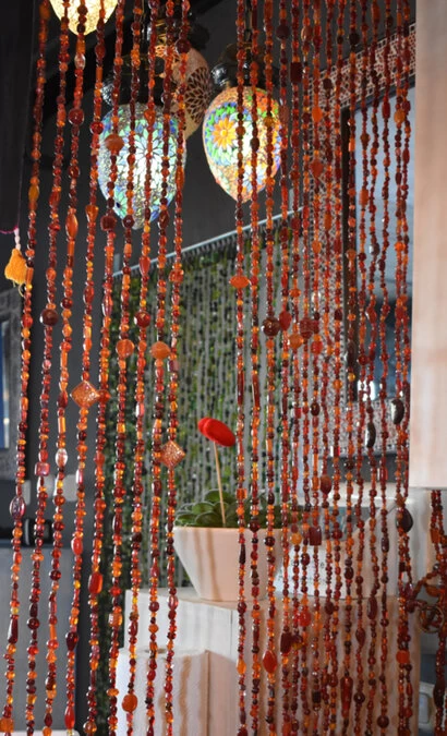 Glaskralengordijn Oosters (rode Glaskralen) 4 Glaskralengordijn Oosters (rode Glaskralen) - Afbeelding 2